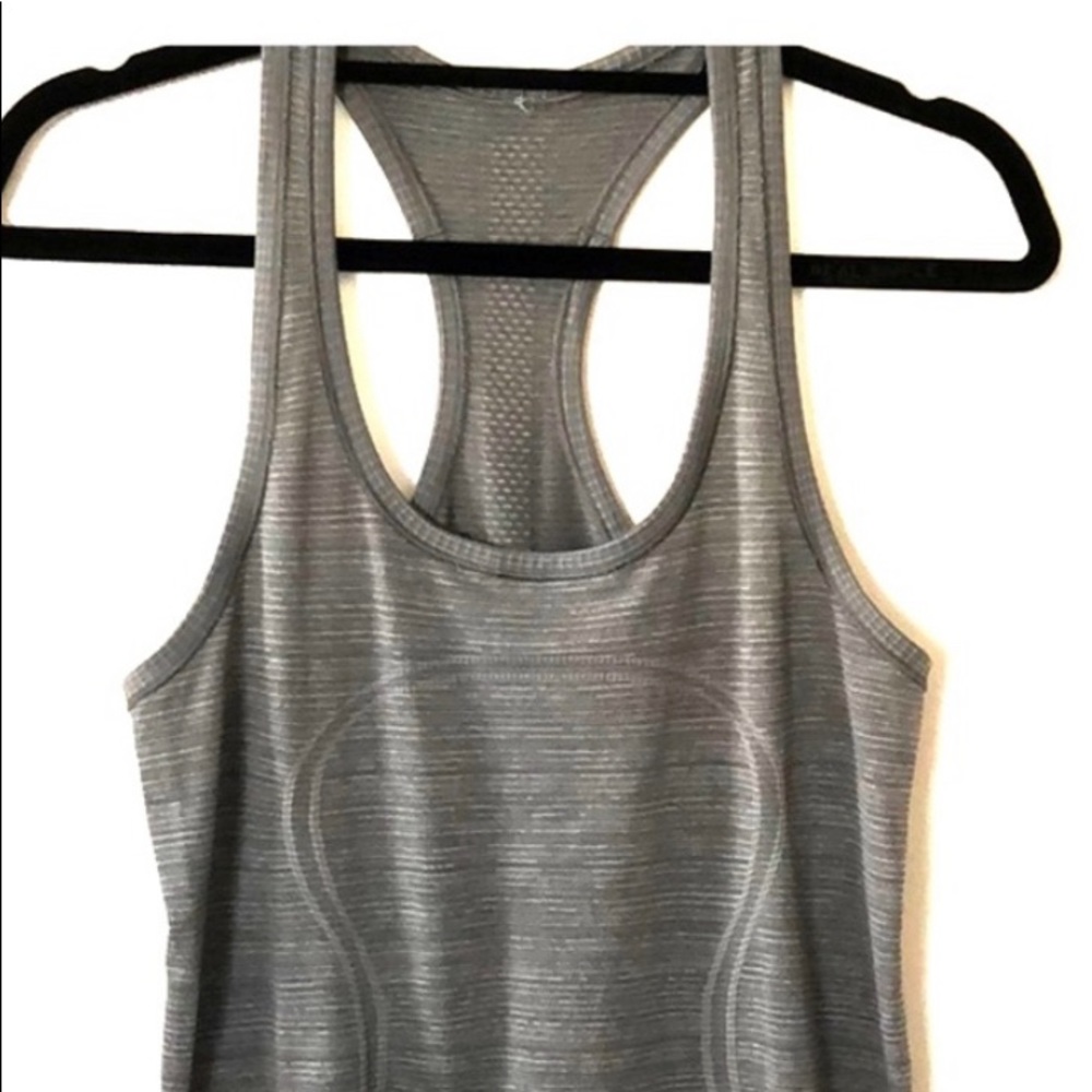 Lululemon Swiftly Tech Racerback, Size 8